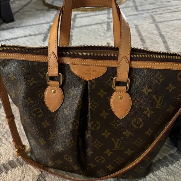 Louis Vuitton | Bags | Louis Vuitton Brown Monogram Handbag  display picture 1